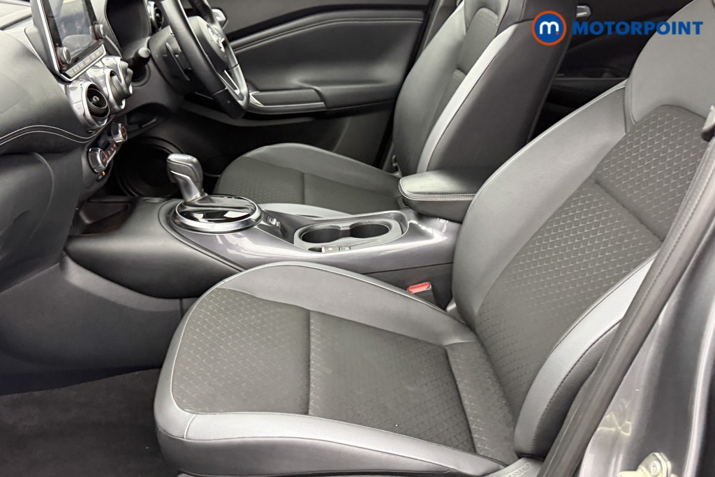 Nissan Juke N-Connecta Automatic Petrol SUV - Stock Number (1585807) - 22nd supplementary image