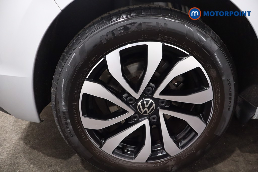 Volkswagen Golf Active Automatic Petrol Hatchback - Stock Number (1586336) - 6th supplementary image