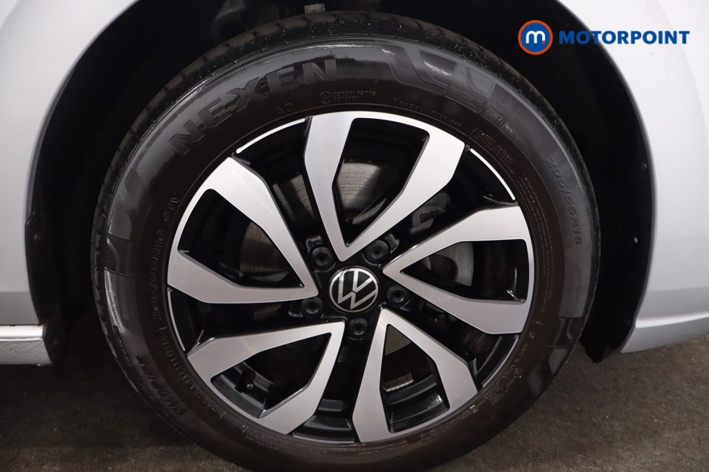 Volkswagen Golf Active Automatic Petrol Hatchback - Stock Number (1586336) - 7th supplementary image