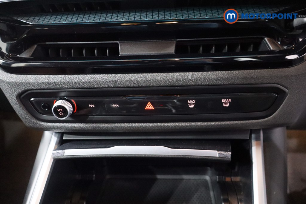 BMW 3 Series M Sport Automatic Petrol Plug-In Hybrid Saloon - Stock Number (1586343) - 20th supplementary image