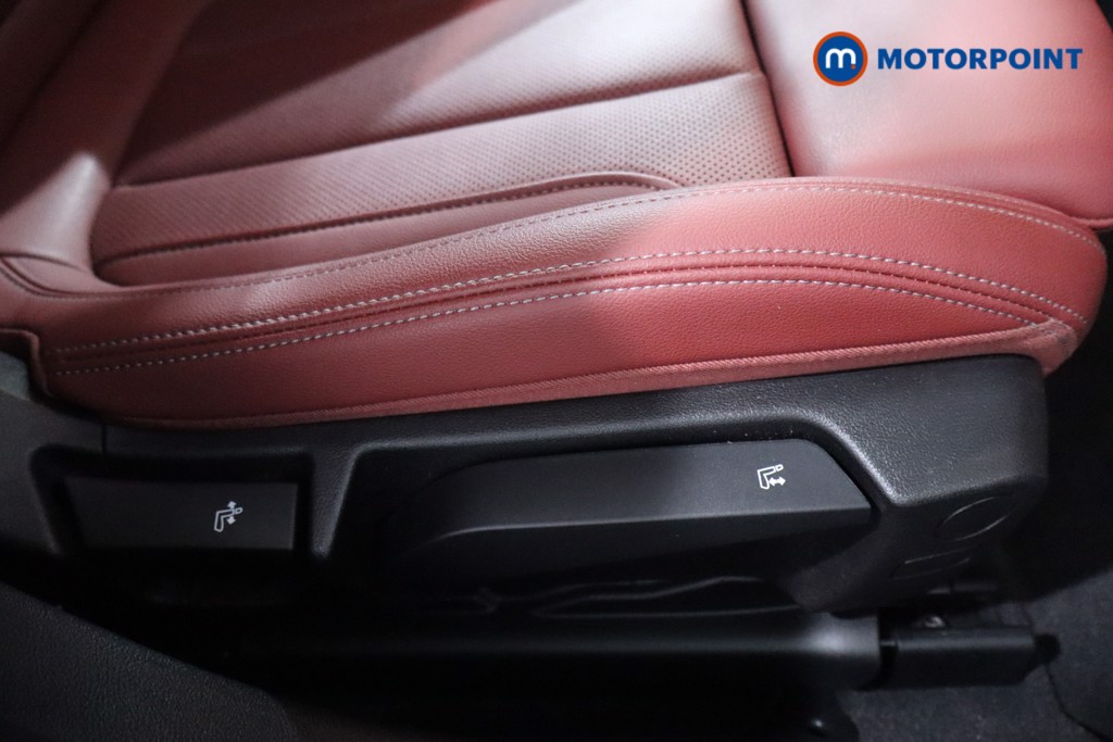 BMW 3 Series M Sport Automatic Petrol Plug-In Hybrid Saloon - Stock Number (1586343) - 24th supplementary image
