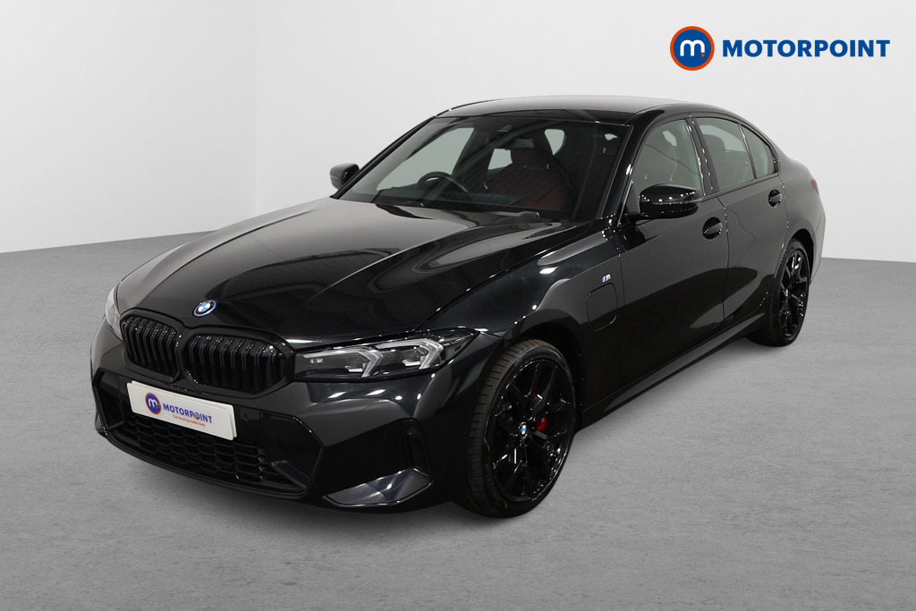 BMW 3 Series M Sport Automatic Petrol Plug-In Hybrid Saloon - Stock Number (1586343) - Passenger side front corner