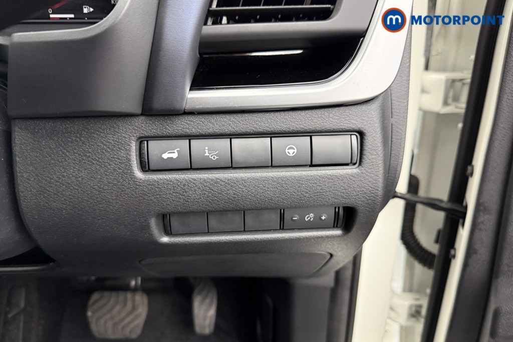 Nissan Qashqai Tekna Automatic Petrol-Electric Hybrid SUV - Stock Number (1586414) - 13th supplementary image