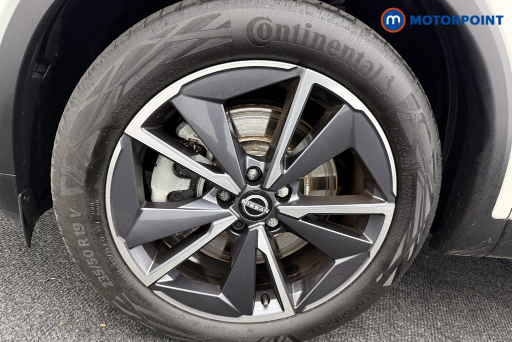 Nissan Qashqai Tekna Automatic Petrol-Electric Hybrid SUV - Stock Number (1586414) - 30th supplementary image