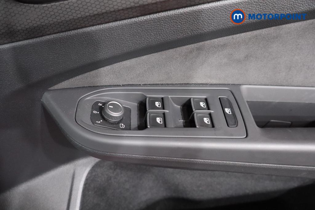 Volkswagen Golf GTI Automatic Petrol Hatchback - Stock Number (1586425) - 9th supplementary image