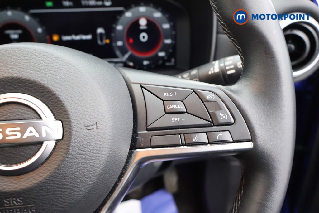 Nissan Juke N-Connecta Manual Petrol SUV - Stock Number (1561798) - 3rd supplementary image