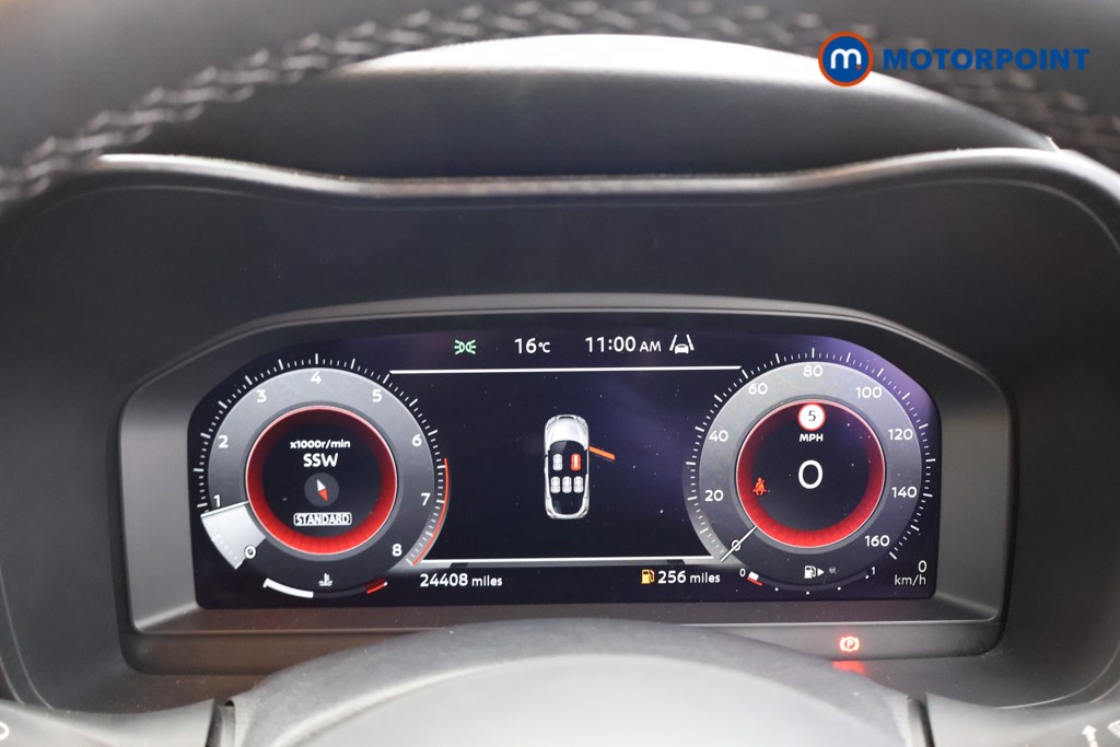 Nissan Juke N-Connecta Manual Petrol SUV - Stock Number (1561798) - 4th supplementary image