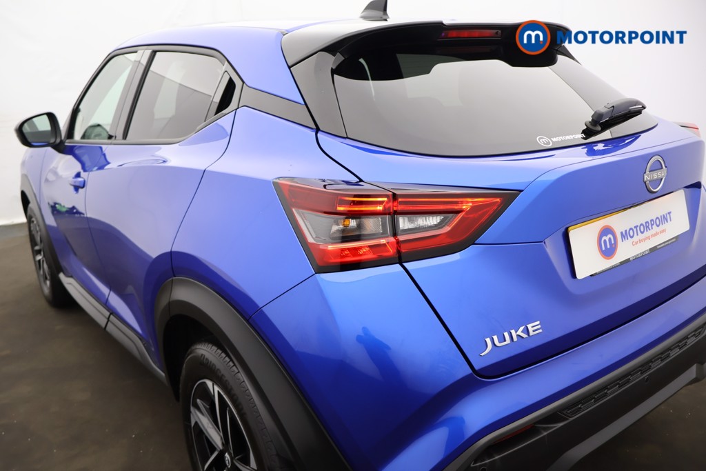 Nissan Juke N-Connecta Manual Petrol SUV - Stock Number (1561798) - 22nd supplementary image