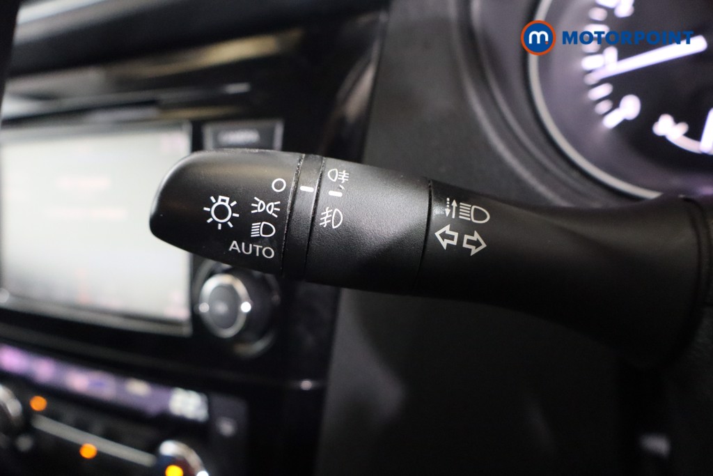 Nissan Qashqai Acenta Premium Manual Petrol SUV - Stock Number (1563728) - 5th supplementary image