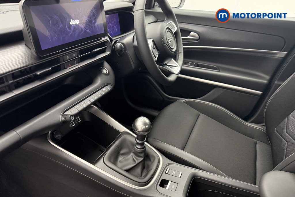 Jeep Avenger Altitude Manual Petrol SUV - Stock Number (1565179) - 3rd supplementary image