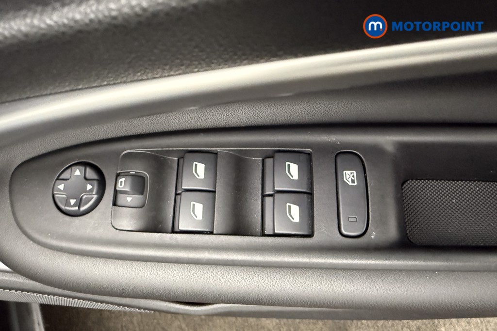 Jeep Avenger Altitude Manual Petrol SUV - Stock Number (1565179) - 15th supplementary image