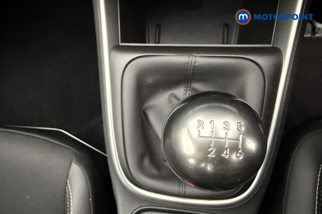Jeep Avenger Altitude Manual Petrol SUV - Stock Number (1565179) - 18th supplementary image