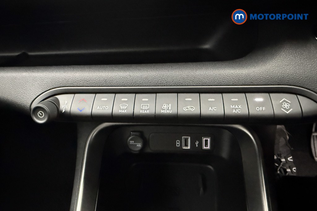 Jeep Avenger Altitude Manual Petrol SUV - Stock Number (1565179) - 20th supplementary image