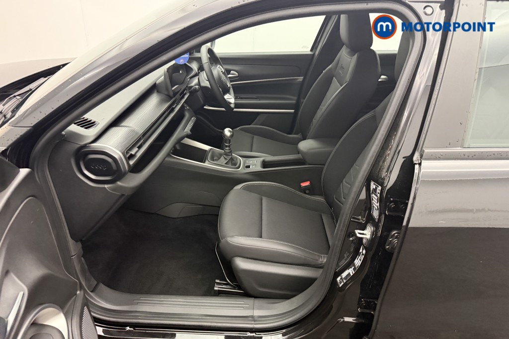 Jeep Avenger Altitude Manual Petrol SUV - Stock Number (1565179) - 1st supplementary image