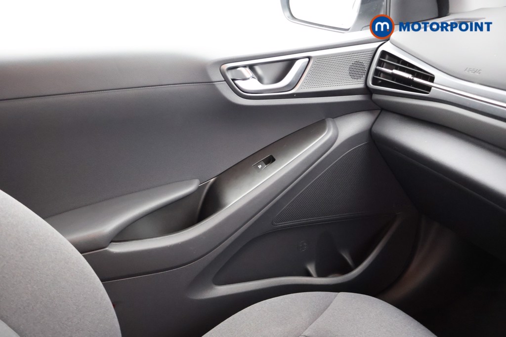 Hyundai Ioniq Premium Automatic Electric Hatchback - Stock Number (1565403) - 13th supplementary image
