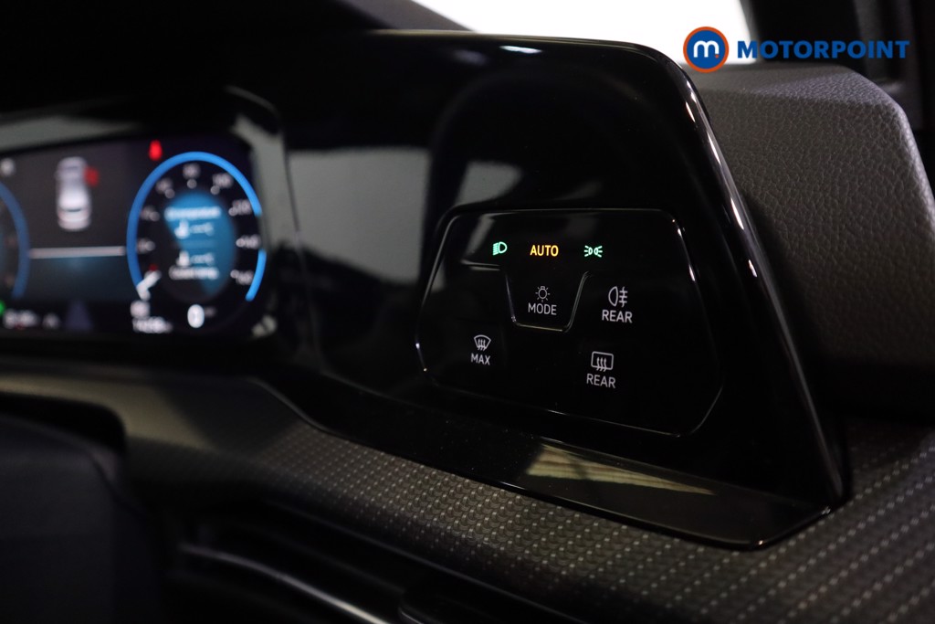 Volkswagen Golf R-Line Automatic Diesel Hatchback - Stock Number (1567859) - 4th supplementary image