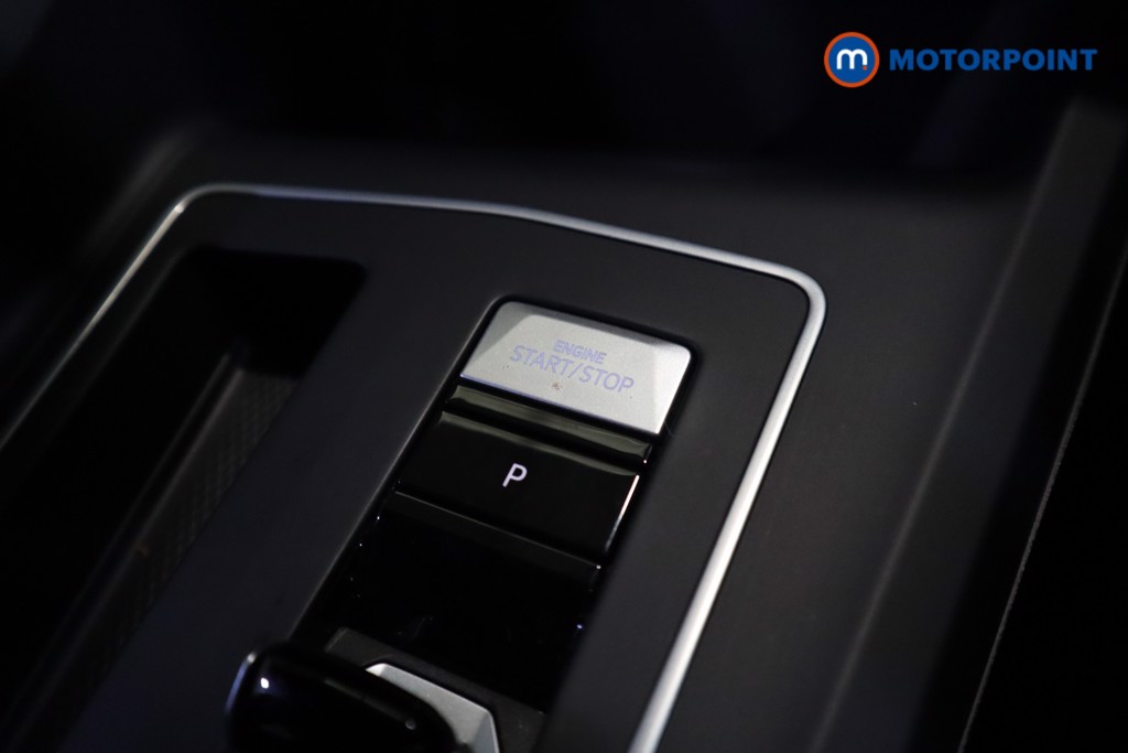 Volkswagen Golf R-Line Automatic Diesel Hatchback - Stock Number (1567859) - 21st supplementary image