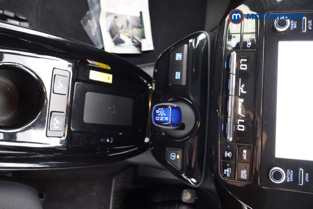 Toyota Prius Business Edition Automatic Petrol-Electric Hybrid Hatchback - Stock Number (1569129) - 9th supplementary image