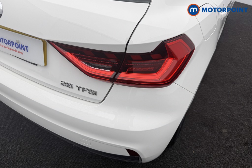 Audi A1 Technik Manual Petrol Hatchback - Stock Number (1573262) - 16th supplementary image
