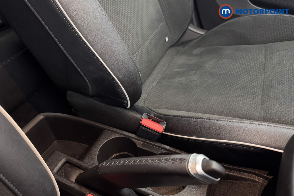 Renault Clio S Edition Manual Petrol Hatchback - Stock Number (1573525) - 15th supplementary image