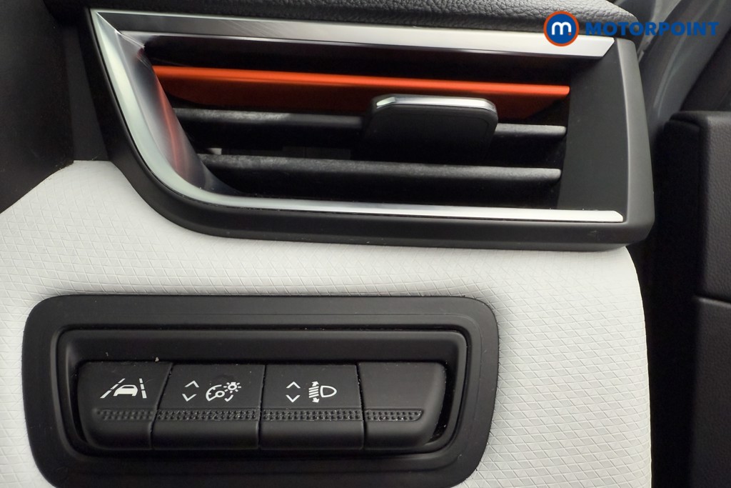 Renault Clio S Edition Manual Petrol Hatchback - Stock Number (1573525) - 17th supplementary image