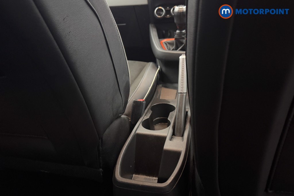 Renault Clio S Edition Manual Petrol Hatchback - Stock Number (1573525) - 23rd supplementary image