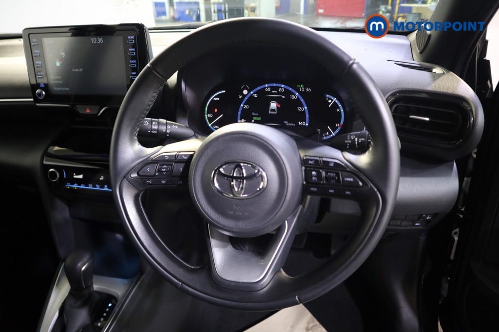 Toyota Yaris Cross Design Automatic Petrol-Electric Hybrid Estate - Stock Number (1573749) - 2nd supplementary image