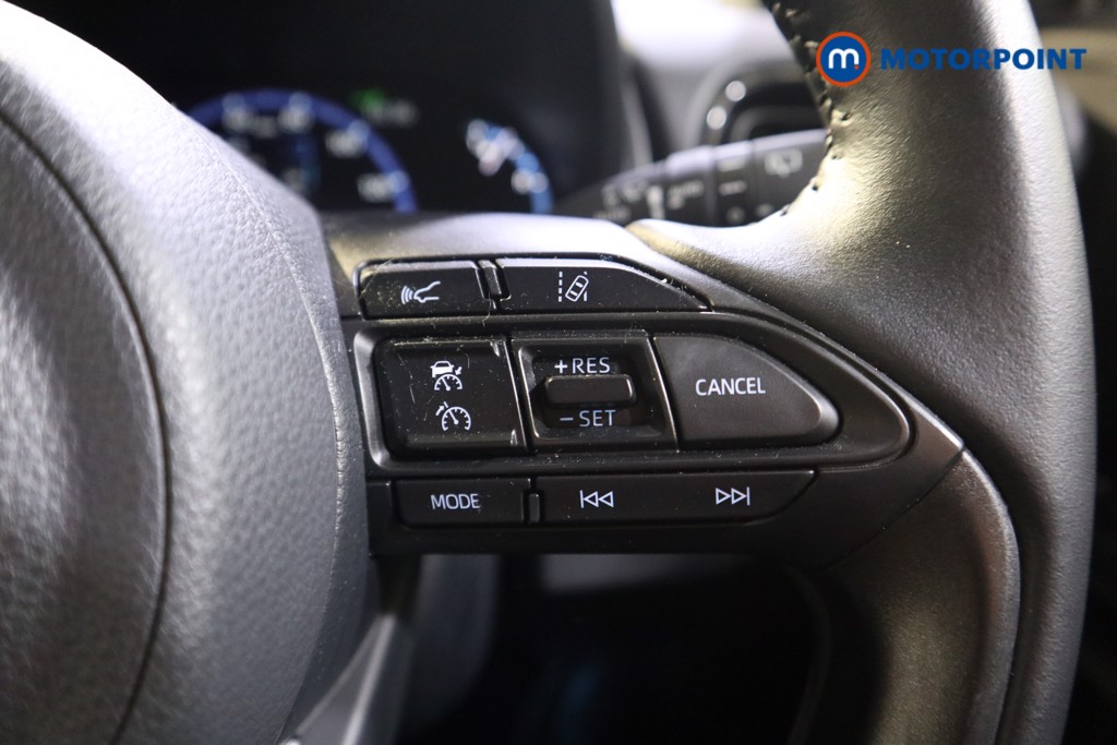 Toyota Yaris Cross Design Automatic Petrol-Electric Hybrid Estate - Stock Number (1573749) - 5th supplementary image