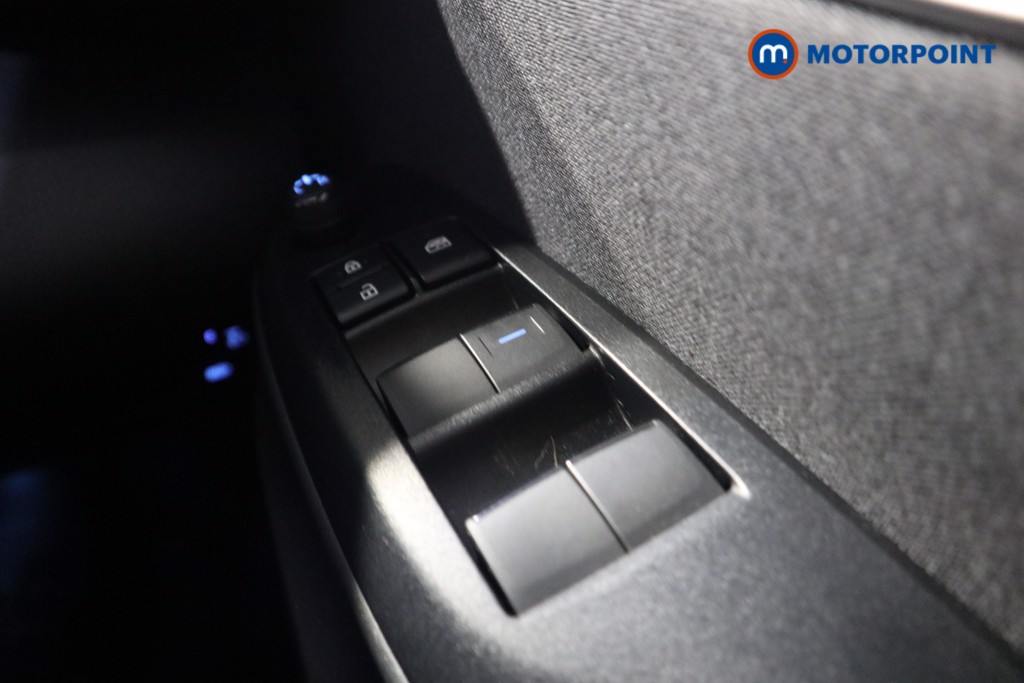 Toyota Yaris Cross Design Automatic Petrol-Electric Hybrid Estate - Stock Number (1573749) - 6th supplementary image