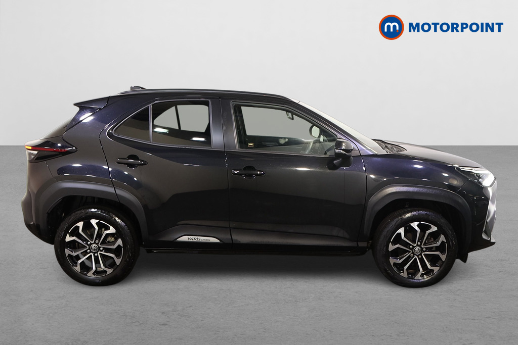 Toyota Yaris Cross Design Automatic Petrol-Electric Hybrid Estate - Stock Number (1573749) - Drivers side