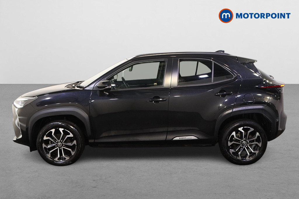 Toyota Yaris Cross Design Automatic Petrol-Electric Hybrid Estate - Stock Number (1573749) - Passenger side