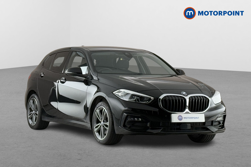 BMW 1 Series Sport Manual Petrol Hatchback - Stock Number (1574344) - Drivers side front corner