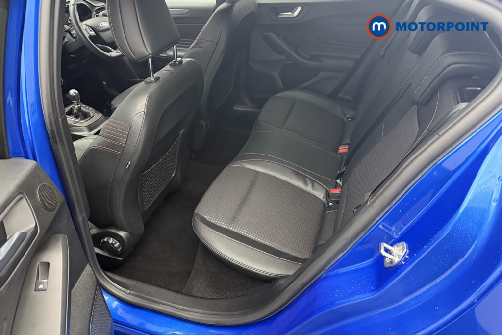 Ford Focus St-Line X Manual Diesel Hatchback - Stock Number (1574716) - 4th supplementary image
