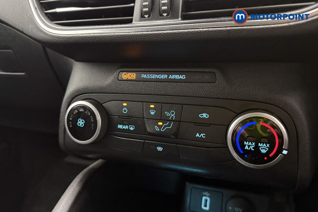 Ford Focus Active Manual Diesel Hatchback - Stock Number (1574898) - 12th supplementary image