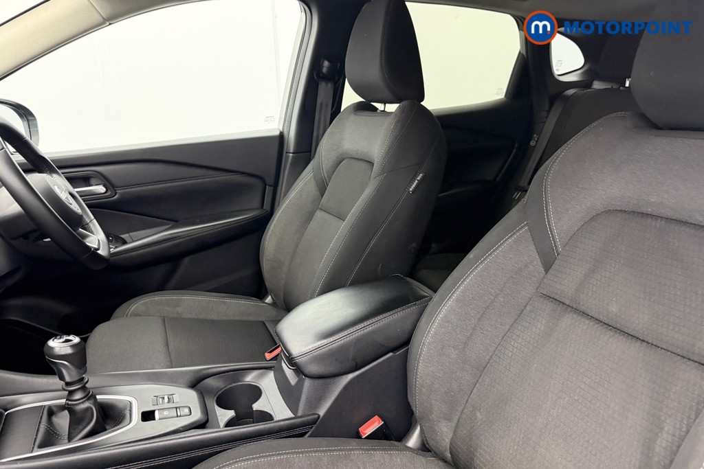 Nissan Qashqai N-Connecta Manual Petrol SUV - Stock Number (1575090) - 10th supplementary image