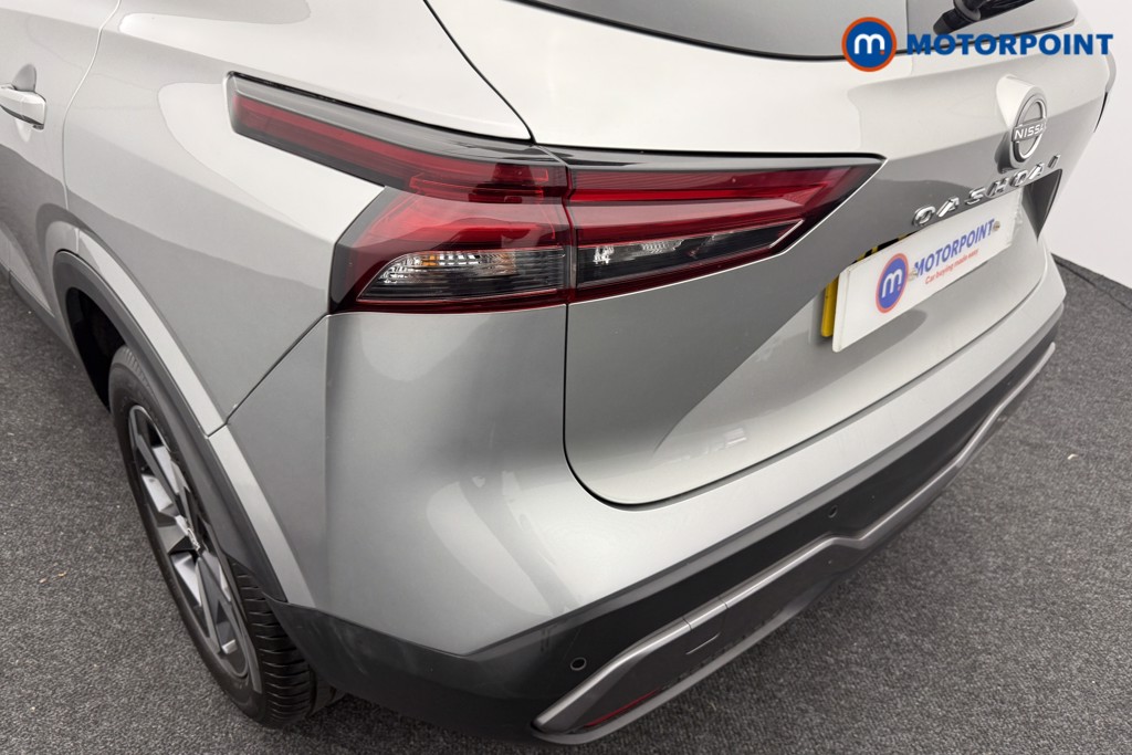 Nissan Qashqai N-Connecta Manual Petrol SUV - Stock Number (1575090) - 14th supplementary image