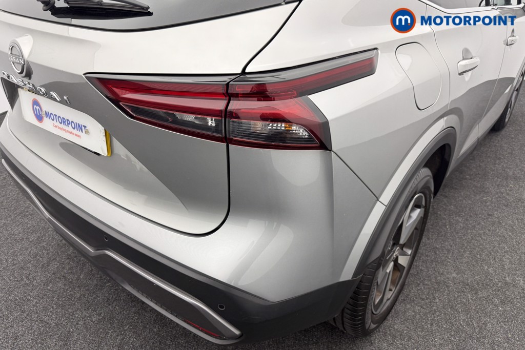 Nissan Qashqai N-Connecta Manual Petrol SUV - Stock Number (1575090) - 15th supplementary image