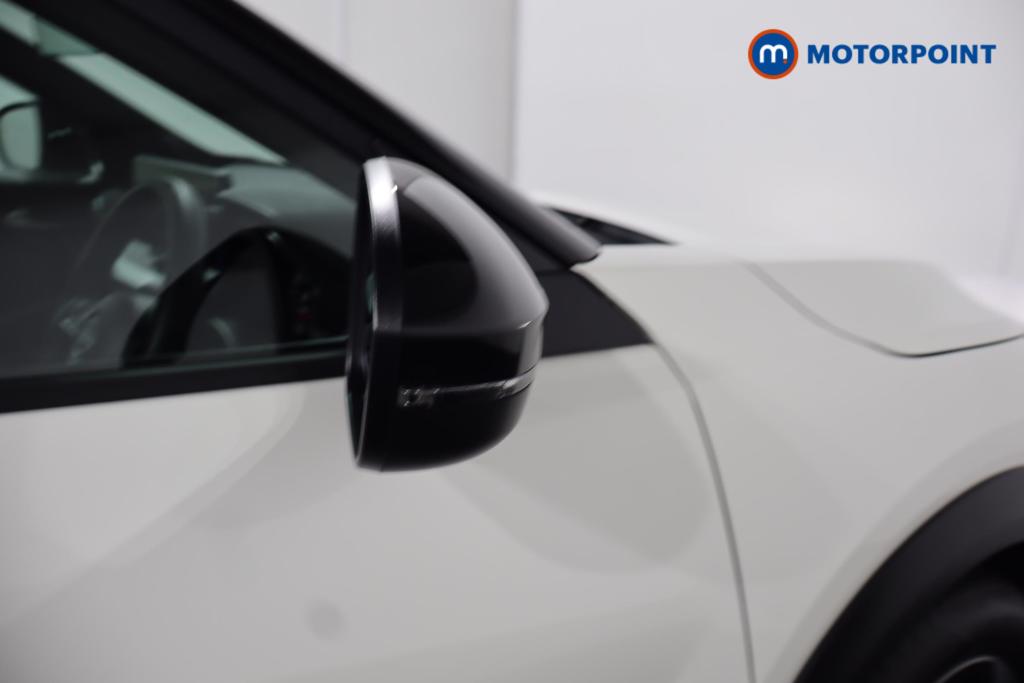 Nissan Juke N-Connecta Automatic Petrol-Electric Hybrid SUV - Stock Number (1577896) - 17th supplementary image