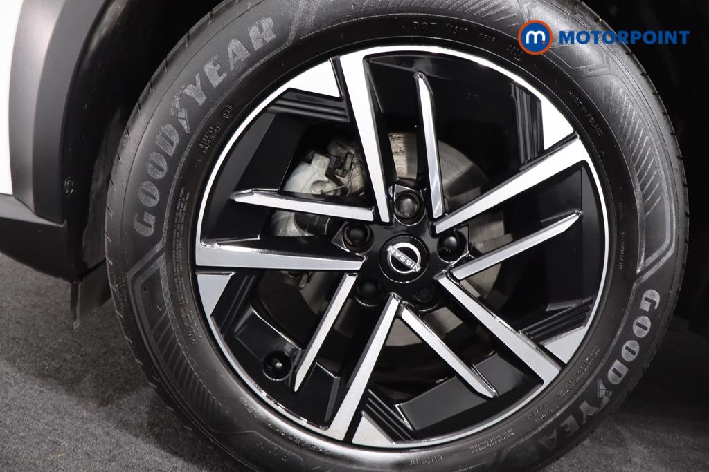 Nissan Juke N-Connecta Automatic Petrol-Electric Hybrid SUV - Stock Number (1577896) - 28th supplementary image