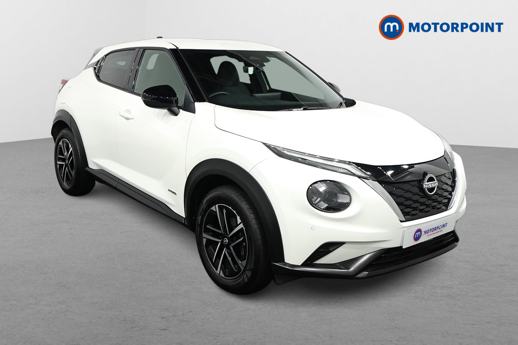 Nissan Juke N-Connecta Automatic Petrol-Electric Hybrid SUV - Stock Number (1577896) - Drivers side front corner