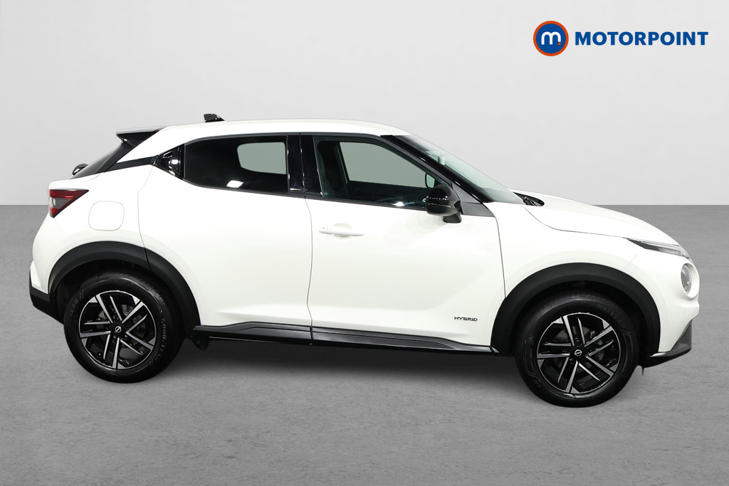 Nissan Juke N-Connecta Automatic Petrol-Electric Hybrid SUV - Stock Number (1577896) - Drivers side
