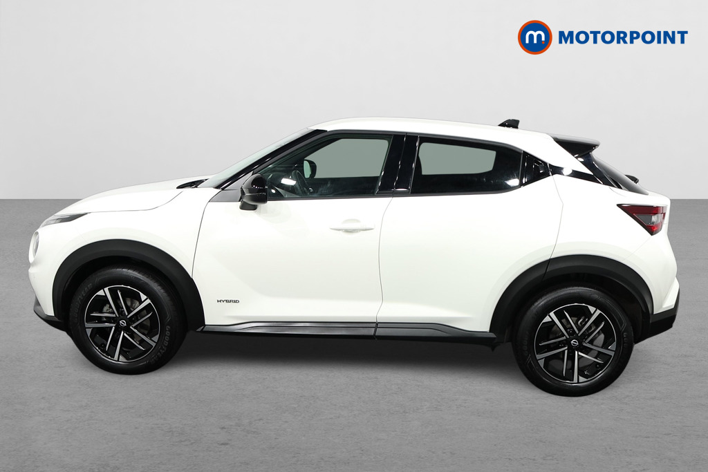 Nissan Juke N-Connecta Automatic Petrol-Electric Hybrid SUV - Stock Number (1577896) - Passenger side