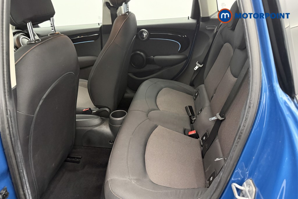 Mini Hatchback Cooper Classic Manual Petrol Hatchback - Stock Number (1577957) - 4th supplementary image