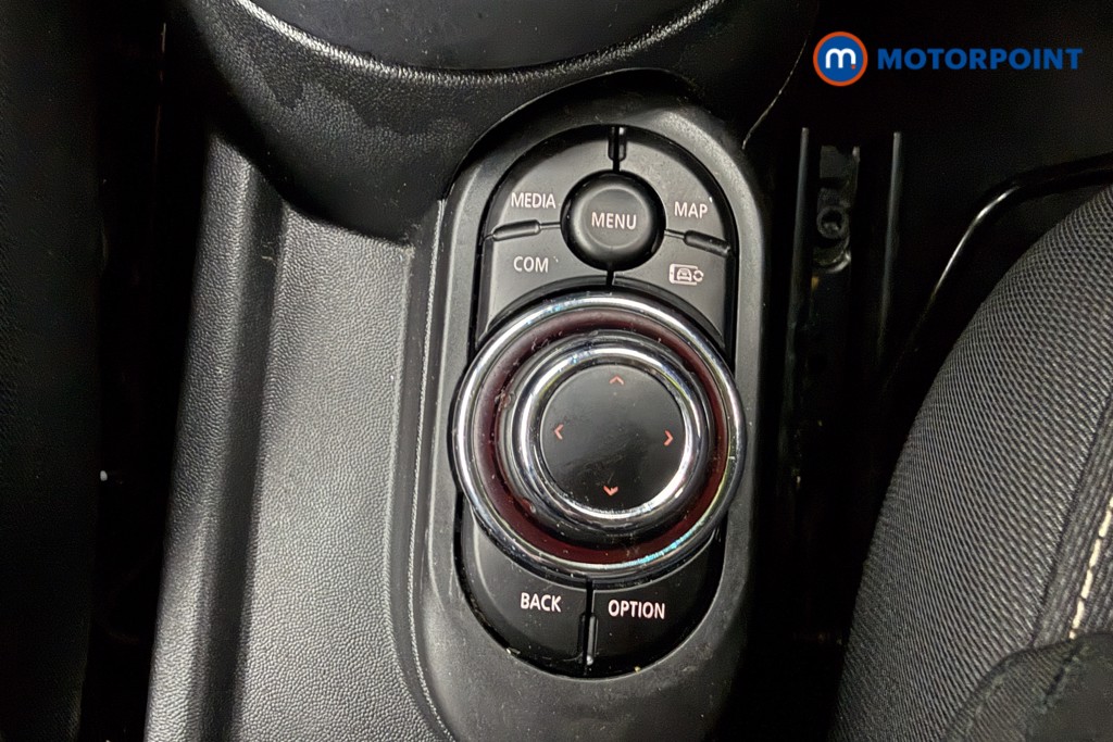 Mini Hatchback Cooper Classic Manual Petrol Hatchback - Stock Number (1577957) - 13th supplementary image