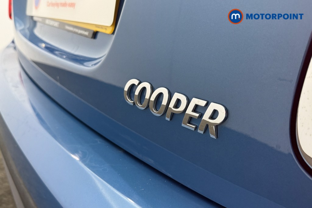 Mini Hatchback Cooper Classic Manual Petrol Hatchback - Stock Number (1577957) - 17th supplementary image