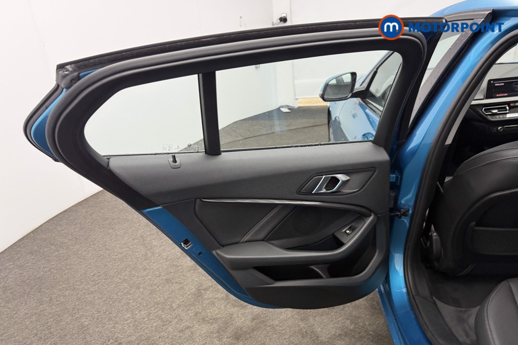 BMW 1 Series Sport Manual Diesel Hatchback - Stock Number (1578000) - 6th supplementary image