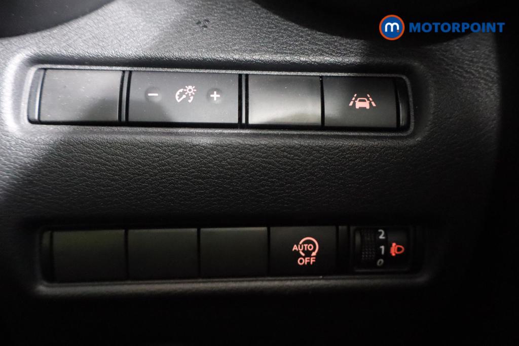Nissan Juke N-Connecta Automatic Petrol SUV - Stock Number (1579054) - 11th supplementary image