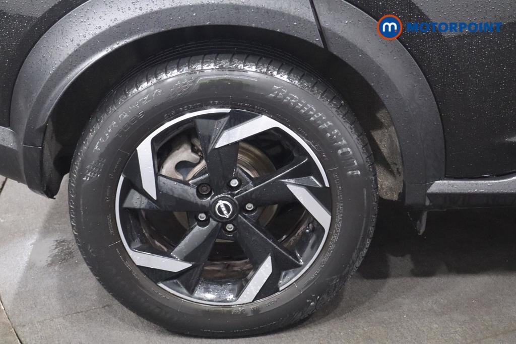 Nissan Juke N-Connecta Automatic Petrol SUV - Stock Number (1579054) - 19th supplementary image
