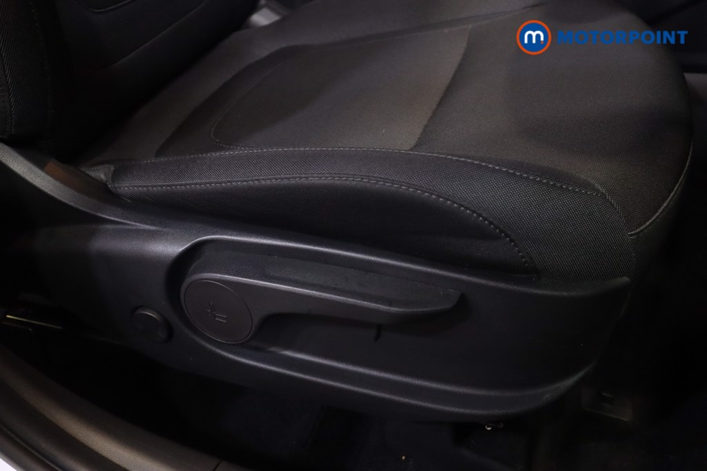 Hyundai Tucson Se Connect Manual Petrol SUV - Stock Number (1579129) - 6th supplementary image