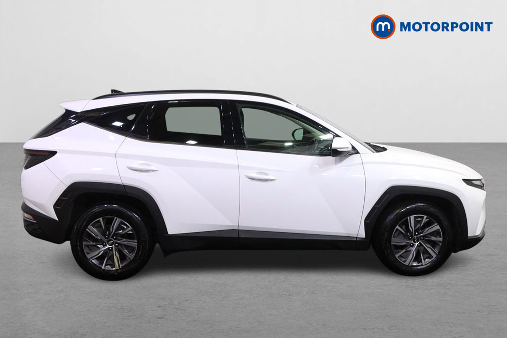 Hyundai Tucson Se Connect Manual Petrol SUV - Stock Number (1579129) - Drivers side